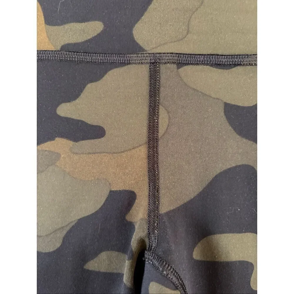 Victoria’s Secret Pink Camo Leggings - Picture 2 of 6